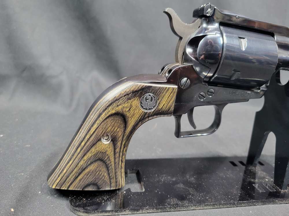 PENNY AUCTION RUGER OLD MODEL SUPER BLACKHAWK 3 SCREW 44 MAG 6 RDS MFG 1973-img-10