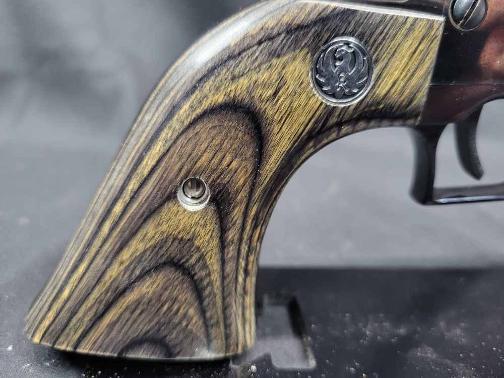 PENNY AUCTION RUGER OLD MODEL SUPER BLACKHAWK 3 SCREW 44 MAG 6 RDS MFG 1973-img-11