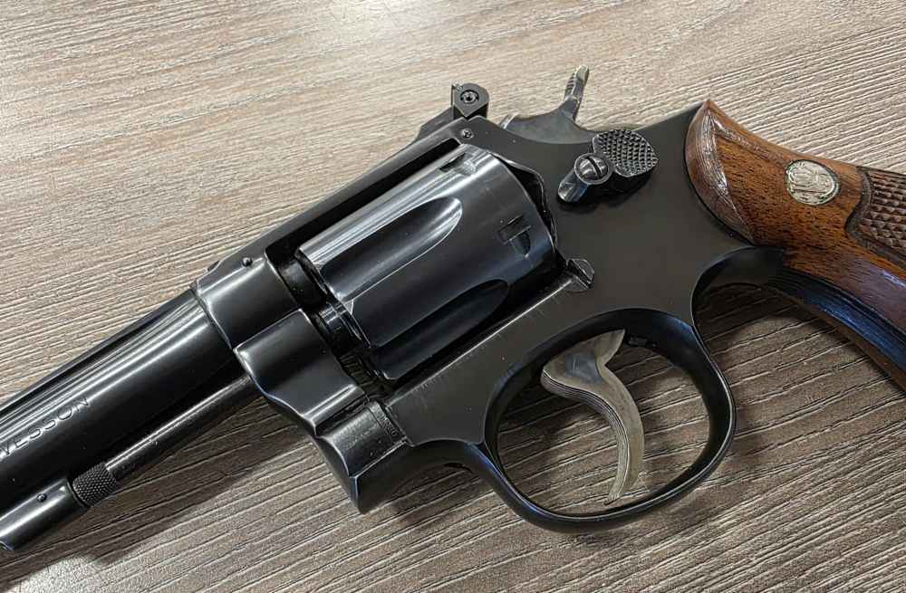 S&W K-22 Masterpiece 1st year 1946, 6",  5-screw,  SERIOUS COLLECTOR-img-2