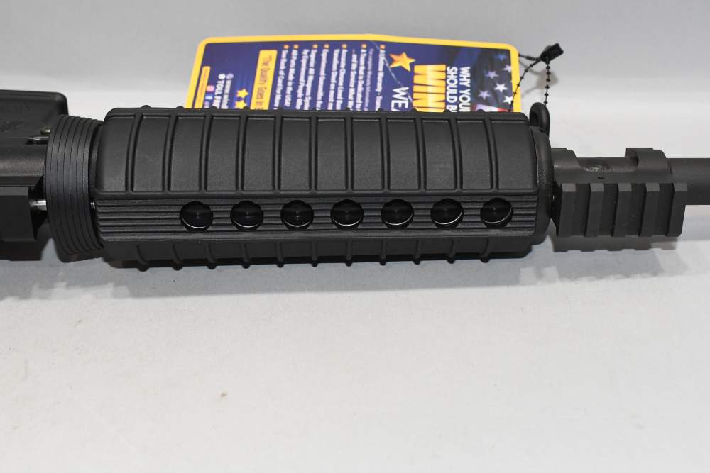 Superb Windham Weaponry WW-15 AR-15 Semi Auto Rifle 5.56 NATO W Case-img-15