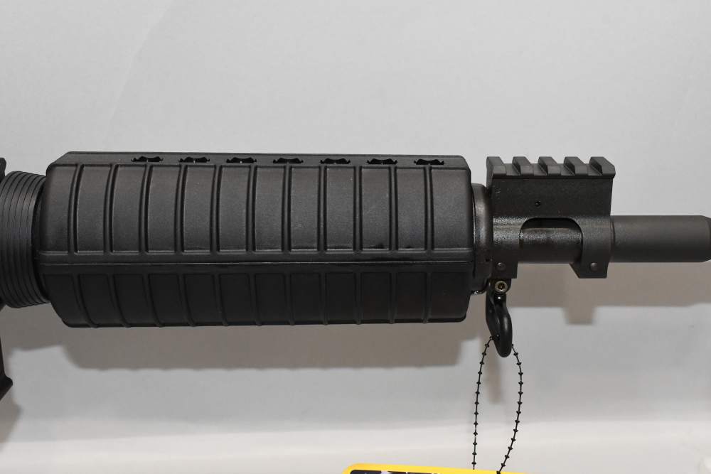 Superb Windham Weaponry WW-15 AR-15 Semi Auto Rifle 5.56 NATO W Case-img-5