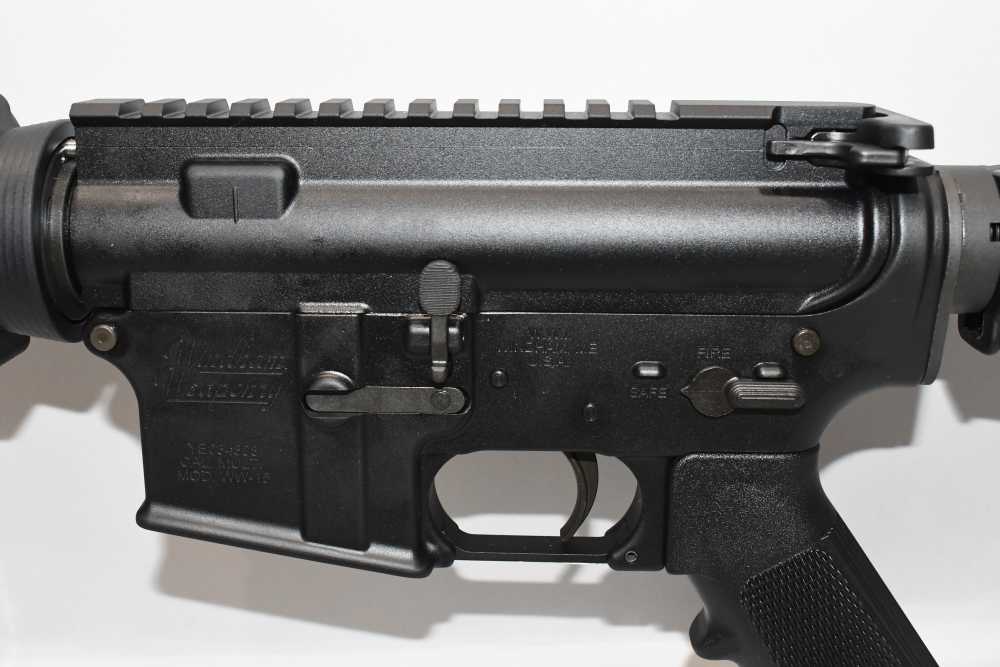 Superb Windham Weaponry WW-15 AR-15 Semi Auto Rifle 5.56 NATO W Case-img-9