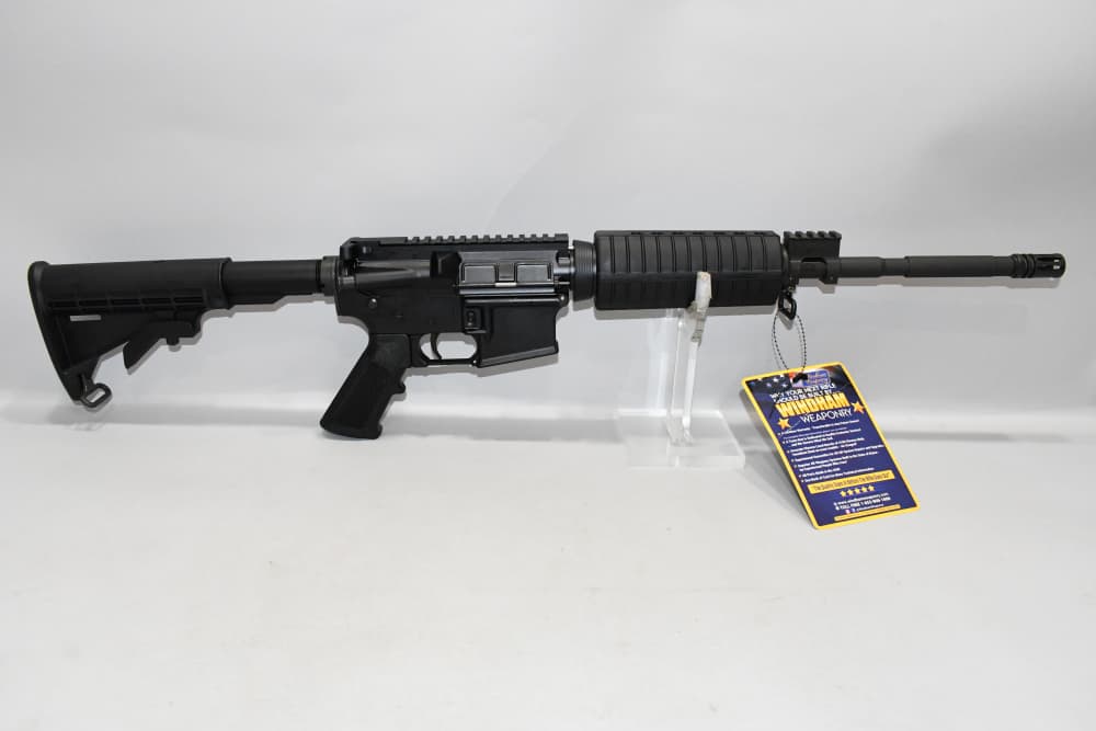 Superb Windham Weaponry WW-15 AR-15 Semi Auto Rifle 5.56 NATO W Case-img-2