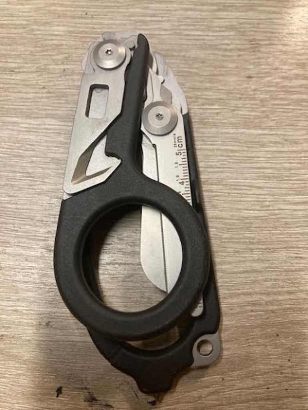 Leatherman Automobile trauma scissor-img-4