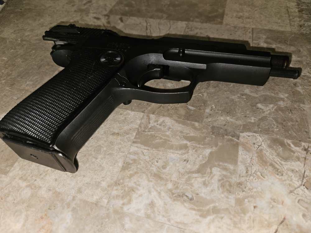 Beautiful Star 30M 9mm pistol-img-3