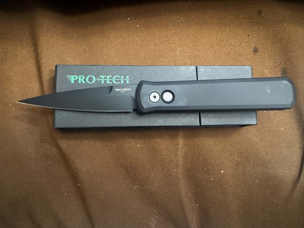 Pro Tech Godfather 921 black handle DLC Black Plain Edge -img-1