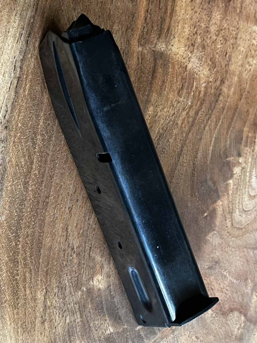 VINTAGE S&W GENUINE BLUED 5906 SERIES 9MM 15-RD MAGAZINE-USED-img-1