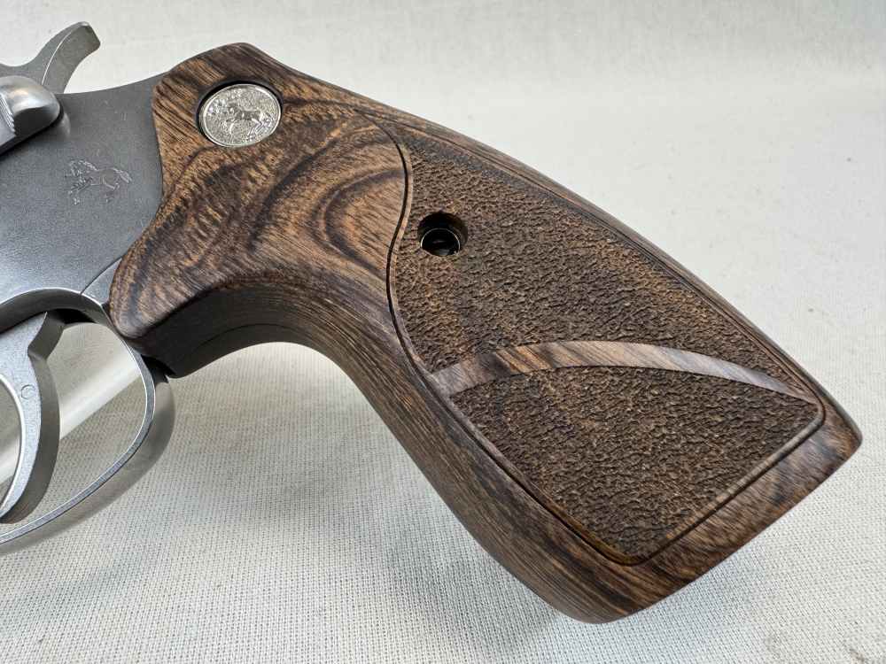 Colt King Cobra Stainless Target .357 Magnum/.38 Special Near New! -img-4