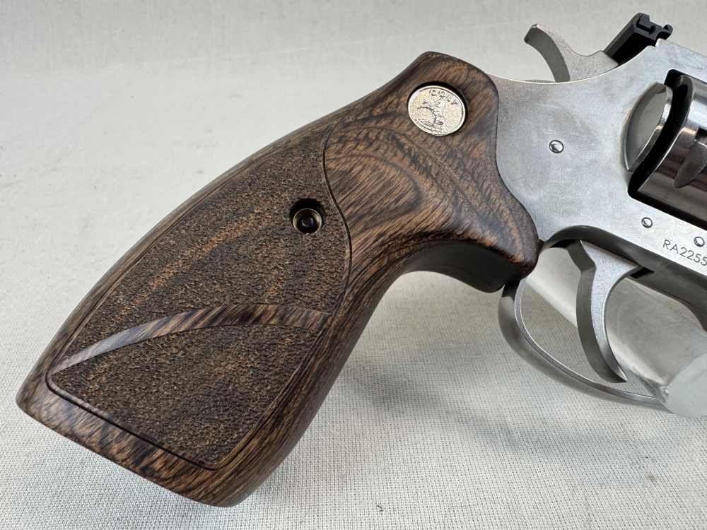 Colt King Cobra Stainless Target .357 Magnum/.38 Special Near New! -img-8