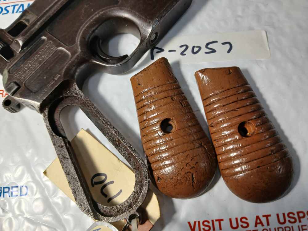 C96 BROOMHANDLE MAUSER FULL SIZED "STAR WARS" STYLE BLASTER GRIPS P-2057-img-1