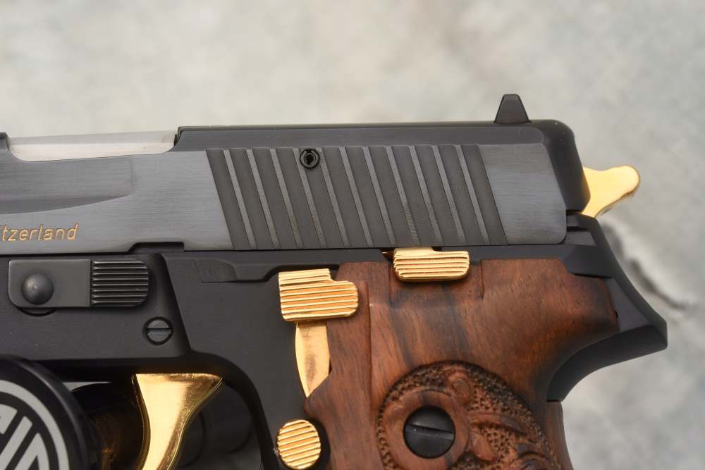 RARE SWISS Sig Sauer Jubilee JP226 125th Anniversary 9mm -img-9