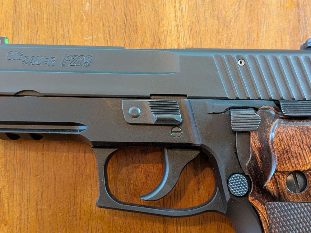 Sig Sauer P229 9mm – Factory Walnut Grips – Barely Fired-img-7