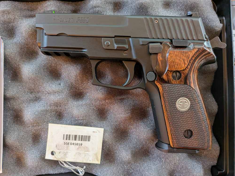 Sig Sauer P229 9mm – Factory Walnut Grips – Barely Fired-img-1