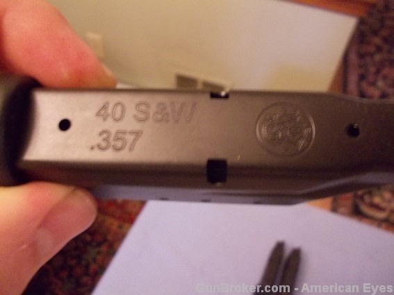 [3] Smith & Wesson M&P40c Magazine40sw 10rd-img-4