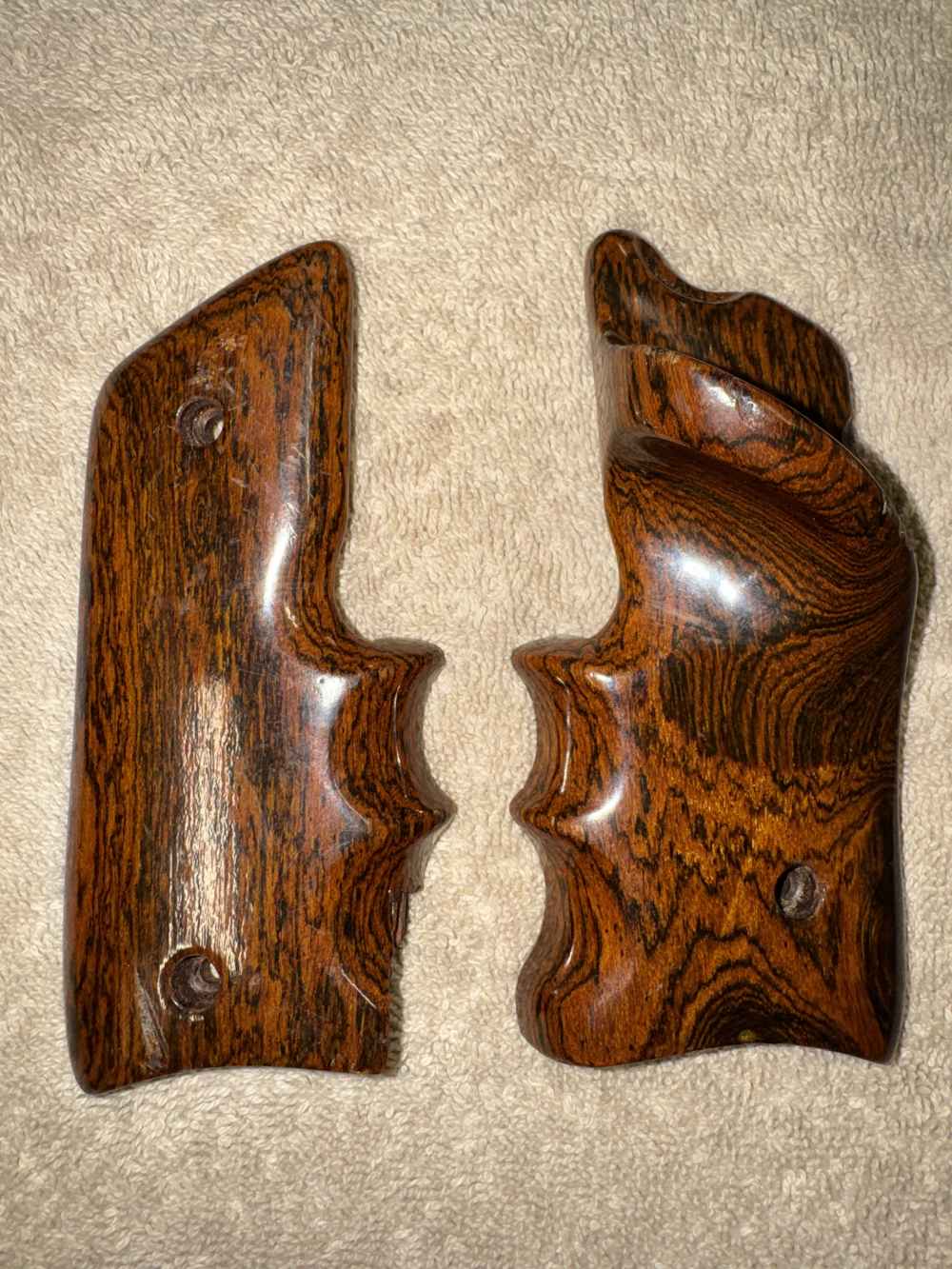 Ruger Mark II Target Wood Grips America Gripcraft Thumb Rest MKII-img-0