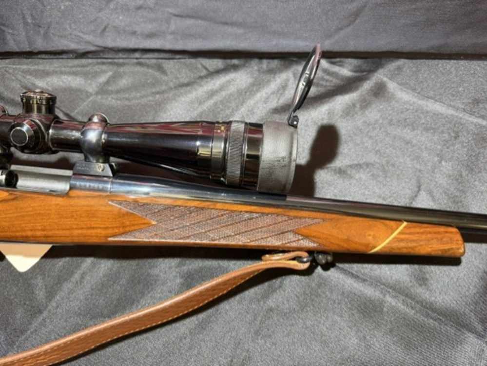 Weatherby Mark V Varmintmaster .22-250 1980 gorgeous wood stock -img-3