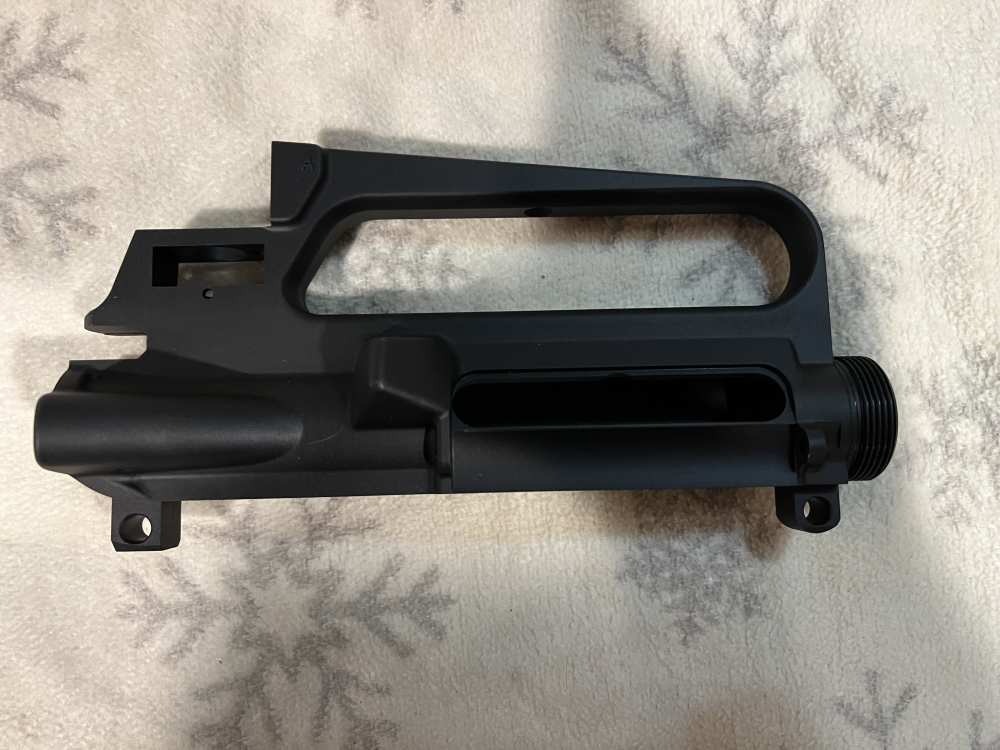 Retro M16A2 fixed carry handle upper stripped Brownells-img-0