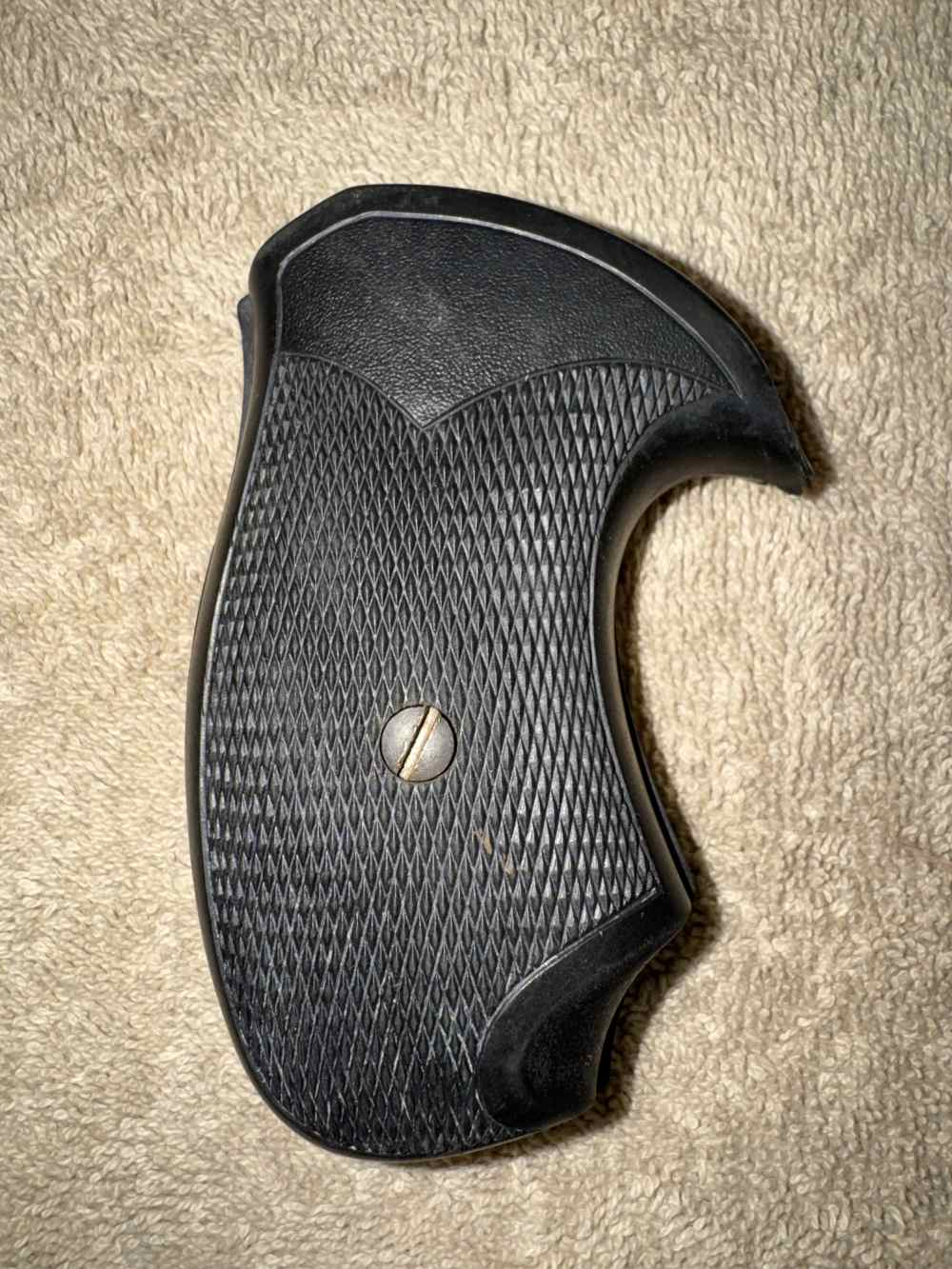Pachmayr Compac Grips S&W J Frame Round Butt SJ/C No Monogram Black Rubber-img-1