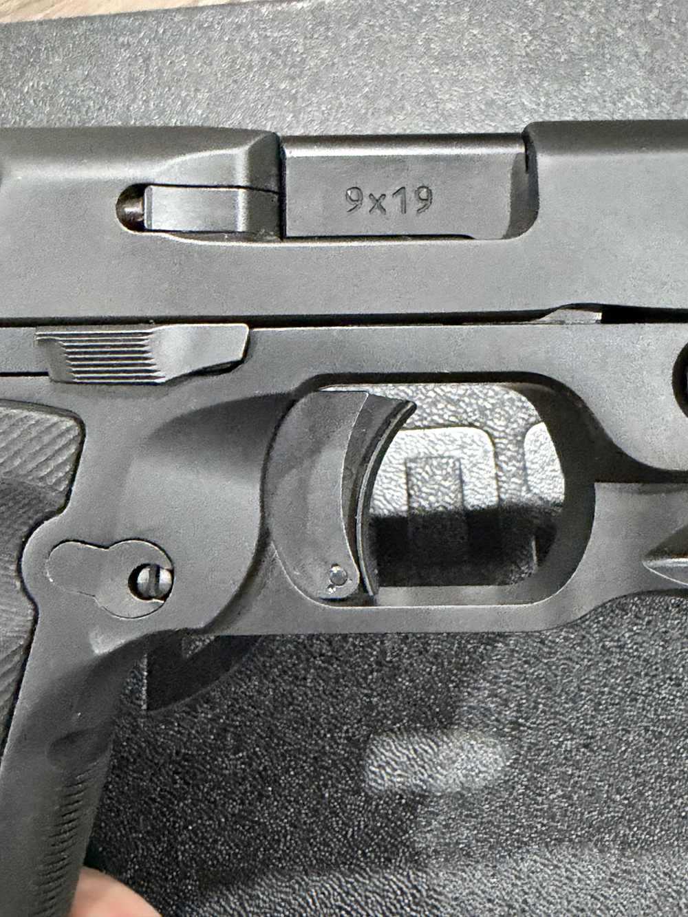 Rare Hudson H9 SKU H9-100-0001 9mm with box and 3 mags-img-9