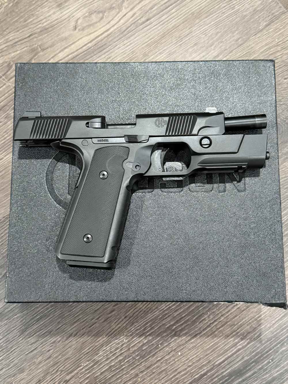 Rare Hudson H9 SKU H9-100-0001 9mm with box and 3 mags-img-6