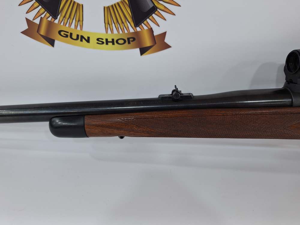 Winchester Model 70 Super Grade Cal 375 H&H W/ Leupold 1X  PRE 64-img-13
