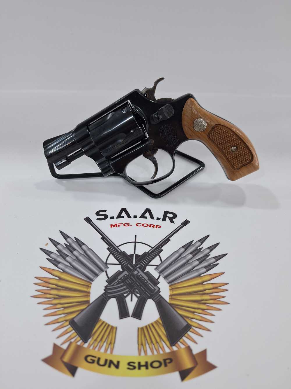 Smith & Wesson Mod 36-7 Cal. 38SPL  excellent condition "DISCONTINUED" -img-0