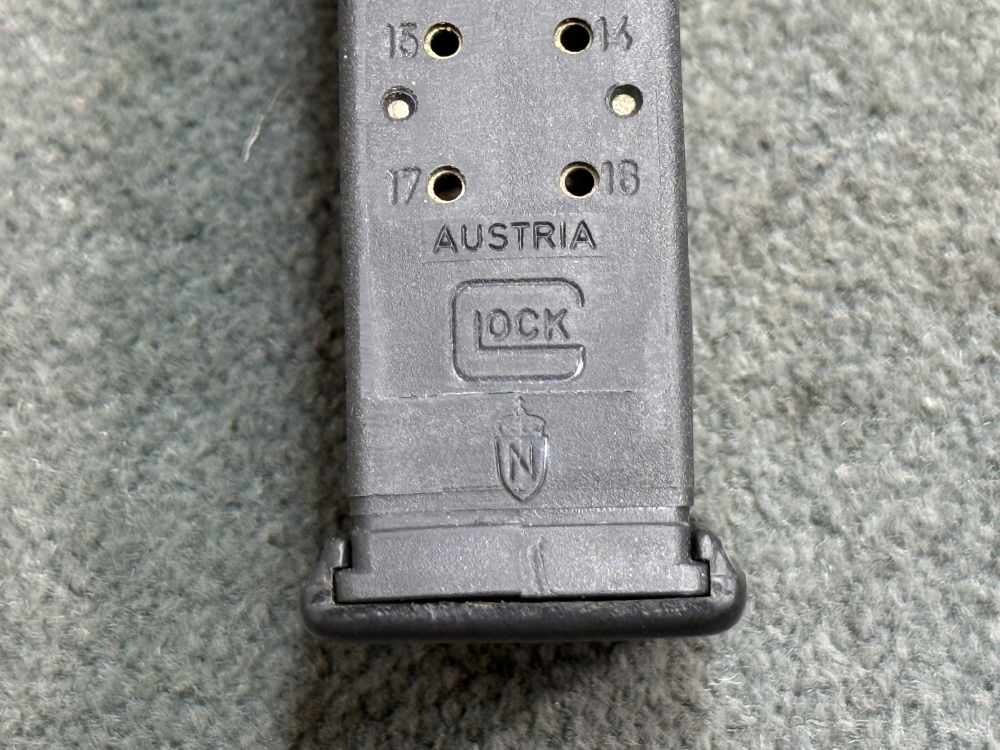 Norwegian Armed Forces Crest Glock 17 P80 Magazine Preban 17rd U-notch 9mm-img-1