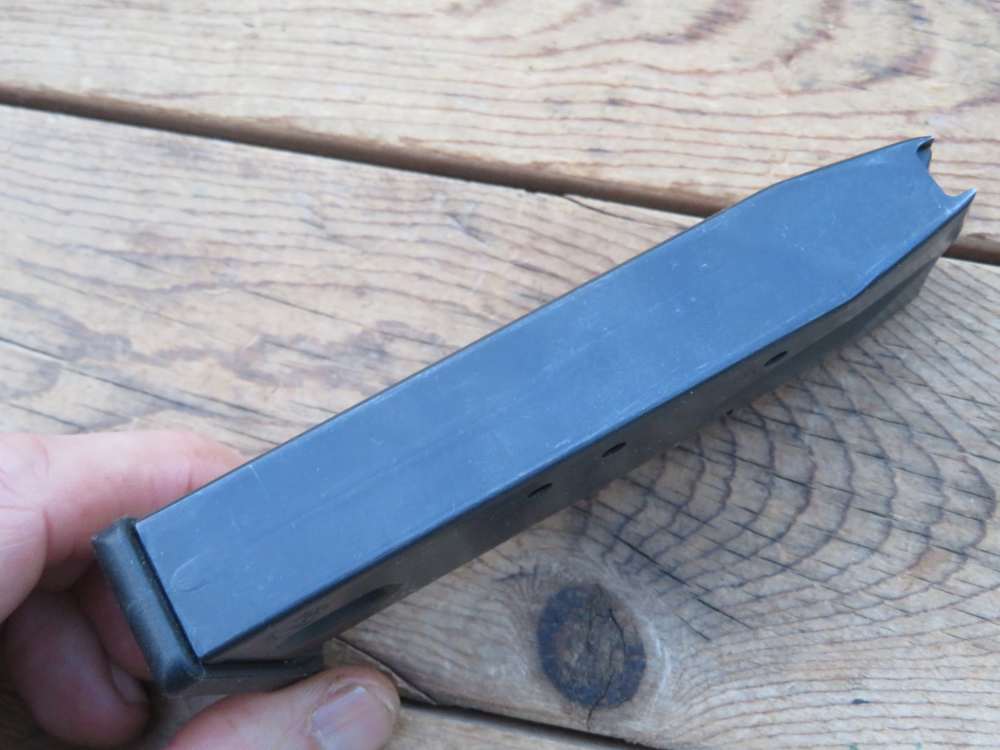 Colt All American 2000 9mm 9x19 factory magazine mag clip -img-3
