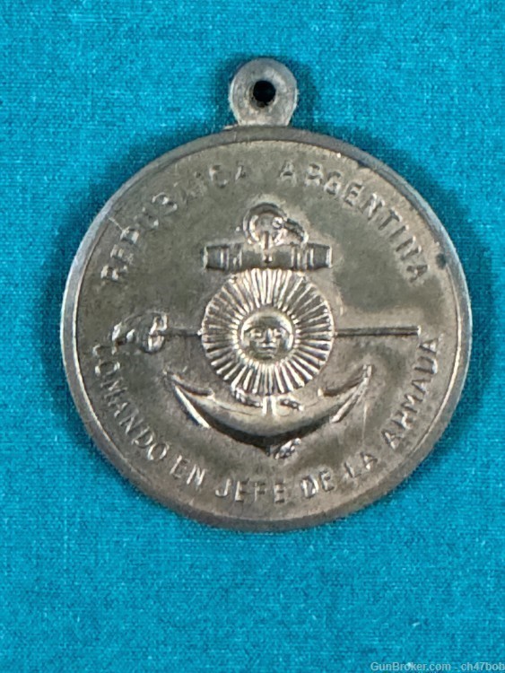 ARGENTINE MEDAL COMMAND IN CHIEF OF THE NAVY with the NAVY EMBLEM-img-1