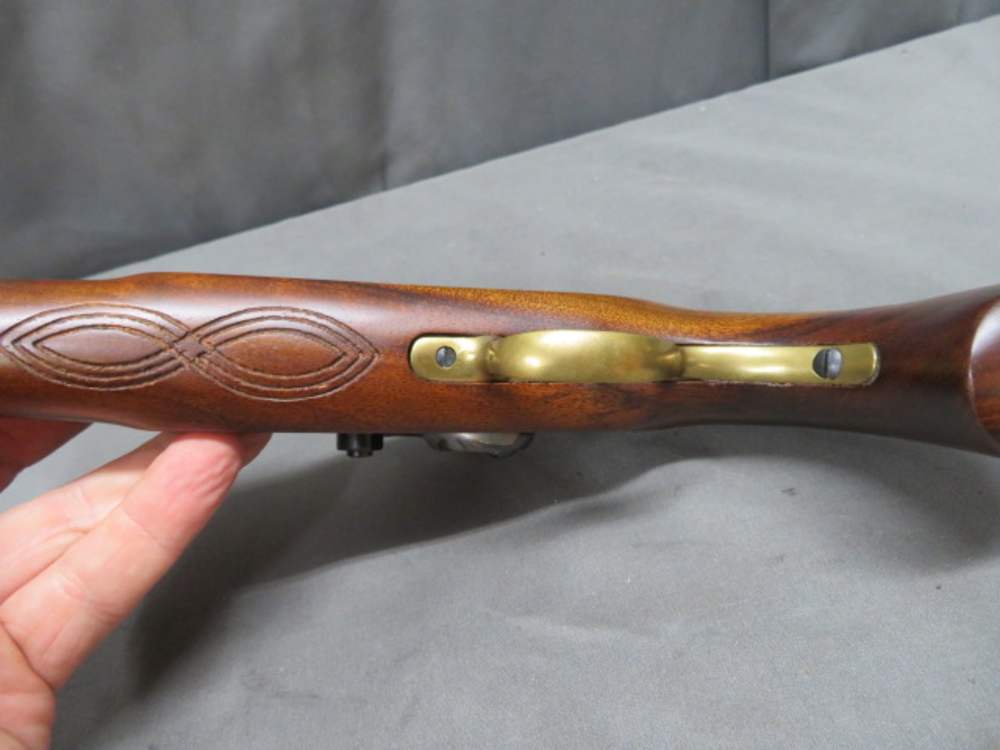 CASED PAIR OF PEDERSOLI REPRODUCTION KENTUCKY STYLE .44 PERCUSSION PISTOLS-img-30