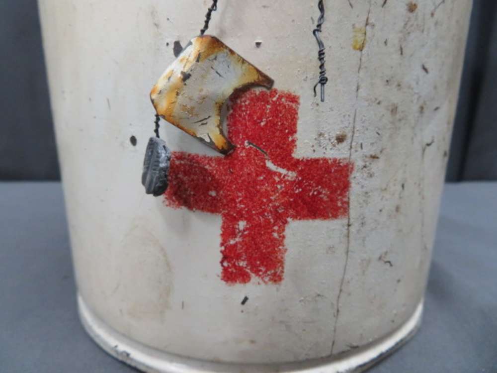 WWII GERMAN RED CROSS DONATION CAN-ORIGINAL-NICE PAINT-img-1