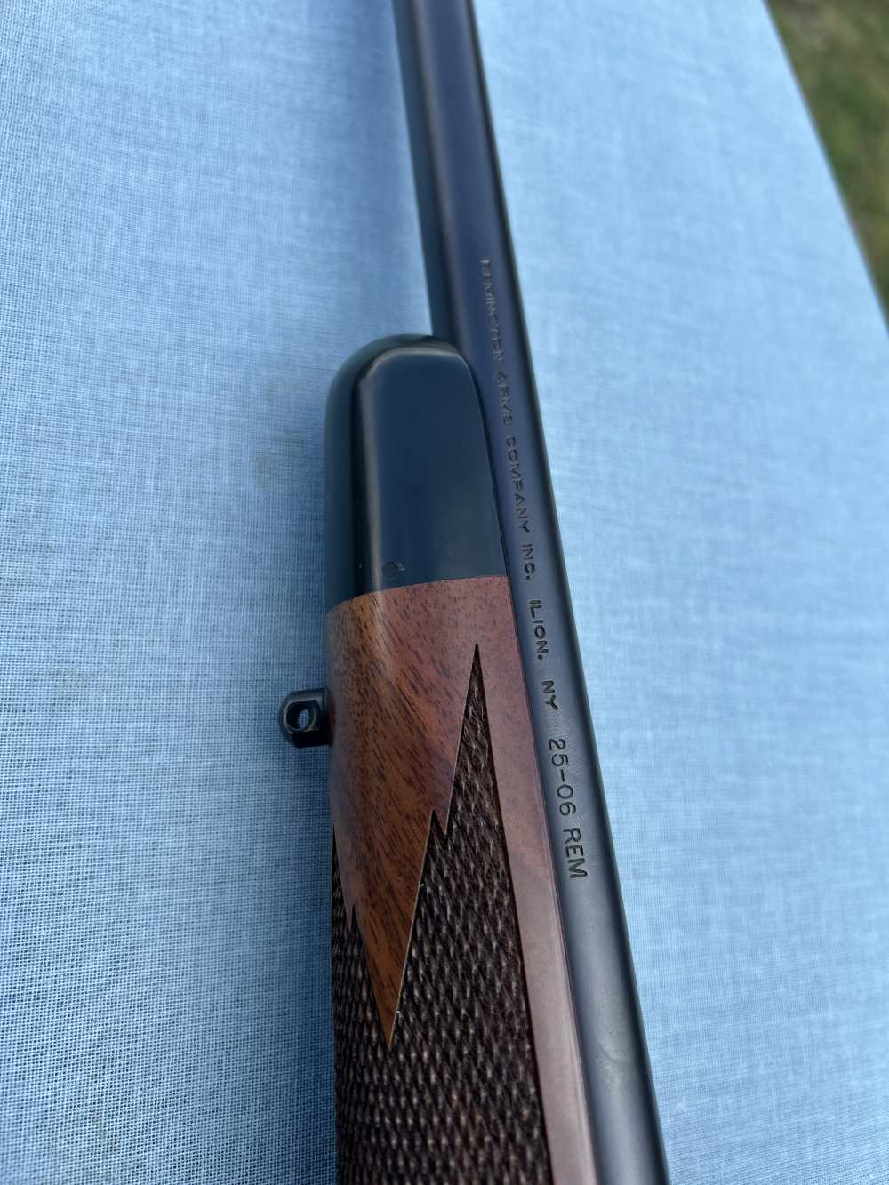 Remington 700 CDL, 25-06, with a Leupold 3x9x40, Like New-img-7
