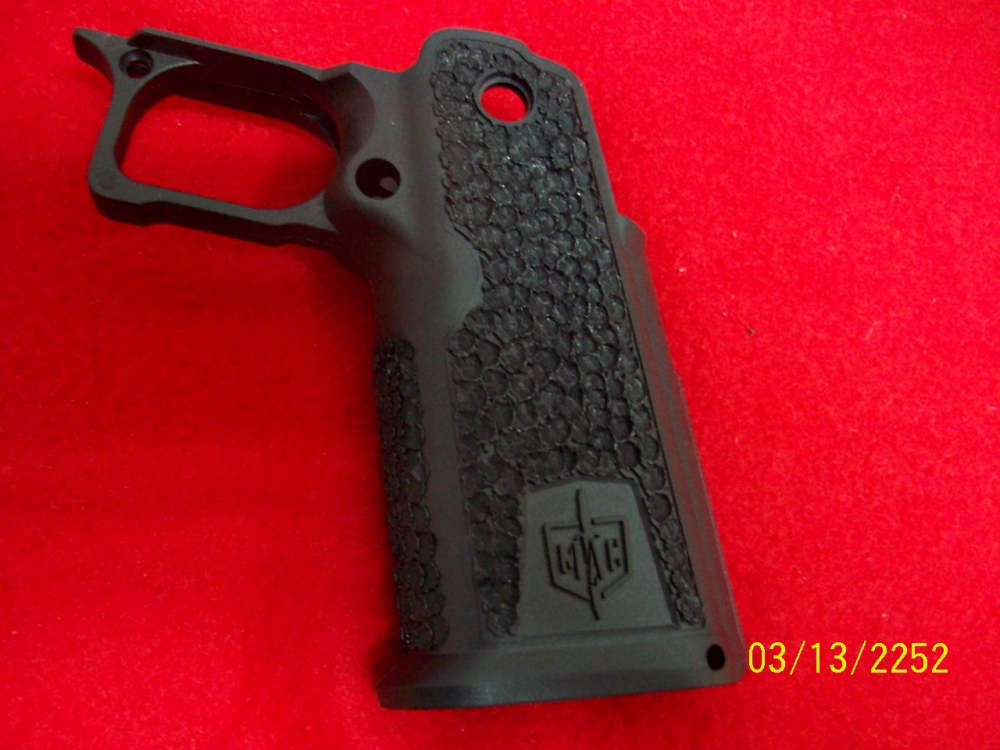 Grip STIPPLING SERVICE ONLY-NO PARTS INCLUDED.-img-4