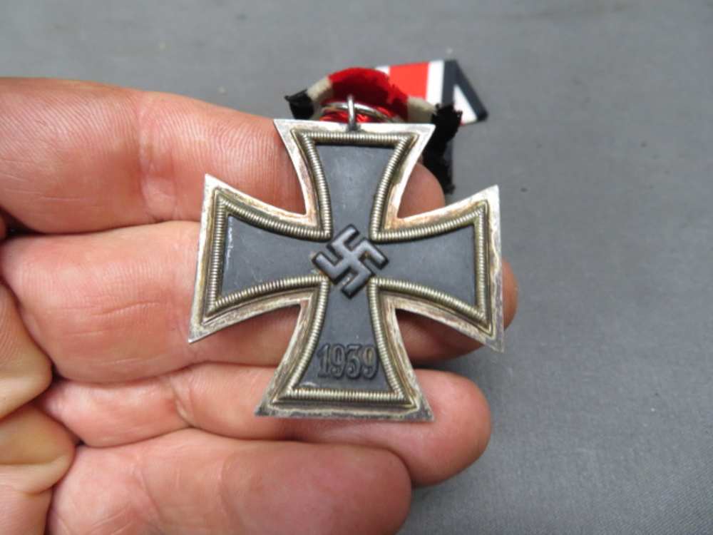 WWII GERMAN IRON CROSS 2ND CLASS W/ ENVELOPE-ORIGINAL-EXCELLENT-img-2