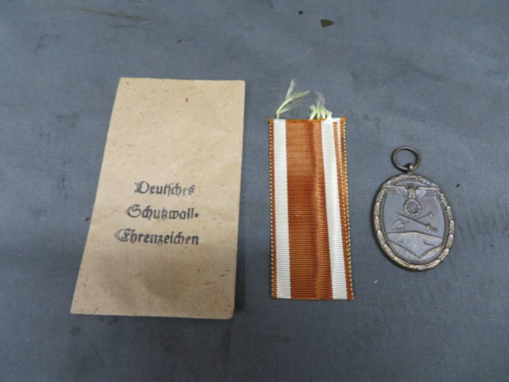 WWII GERMAN WEST WALL MEDAL W/ ENVELOPE-ORIGINAL-EXCELLENT-img-0
