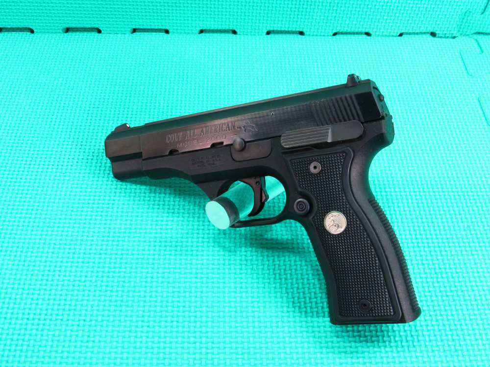 Colt All American Model 2000 9mm Blued 2 Mags w/Box Made in 1992 Nice!-img-4