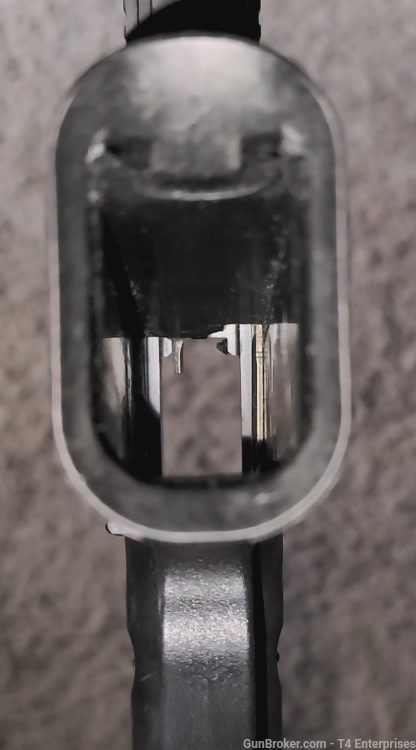 Glock Gen4 G23 .40 S&W Compact Pistol With Night Sights -img-9