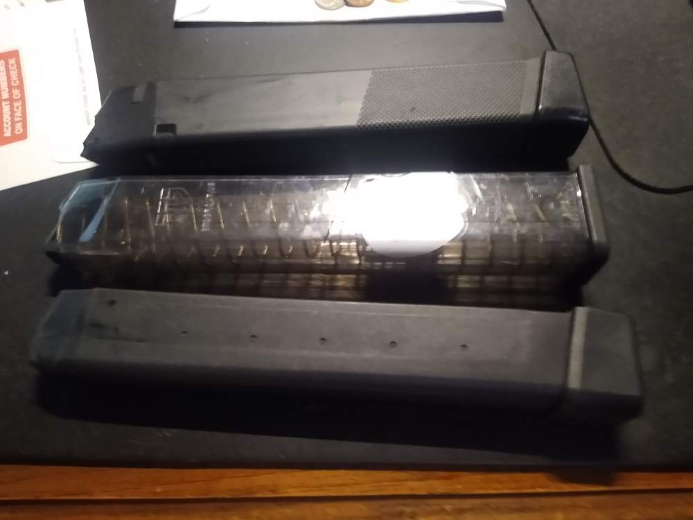 3 ext magazines-img-0