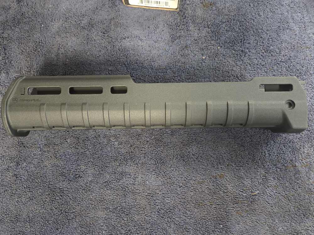 Magpul Zhukov AK Hand Guard MAG586-BLK-img-1