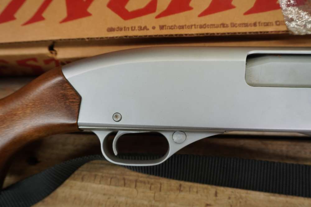 Winchester Stainless Police riot gun w/ orig box & papers m1300 NEAR NEW-img-18