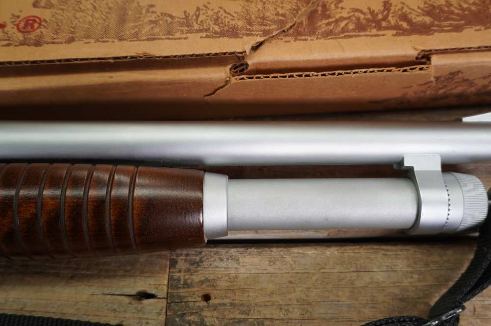 Winchester Stainless Police riot gun w/ orig box & papers m1300 NEAR NEW-img-25