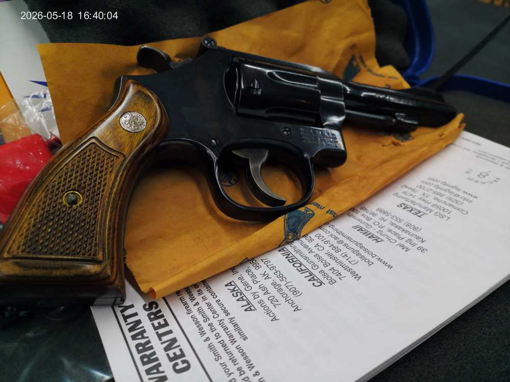 Smith & Wesson Model 18-7 22lr-img-5