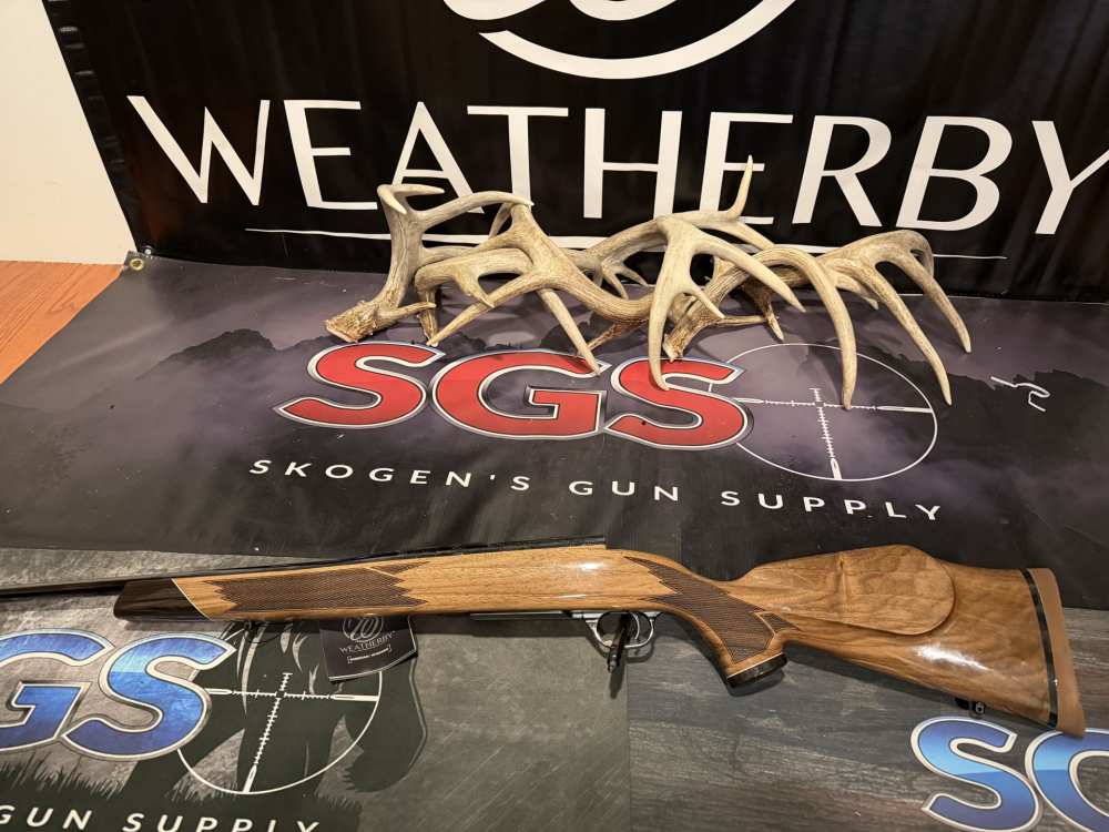 Weatherby Mark V Varmintmaster 224W - New Sheridan WY-img-1