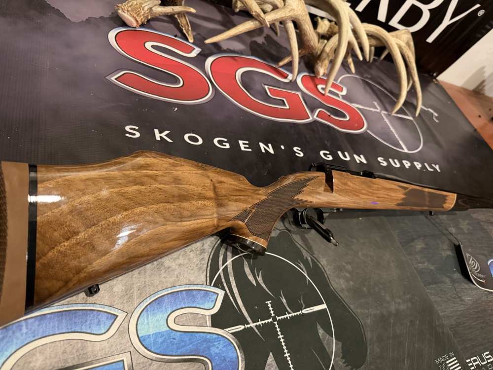 Weatherby Mark V Varmintmaster 224W - New Sheridan WY-img-2