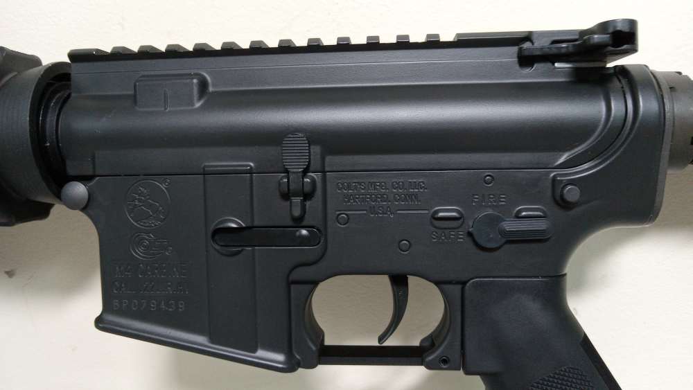 Colt M4 Carbine Semi Auto Rifle, 22 L.R. HV, 16.5" Barrel, 1 Mag-img-4
