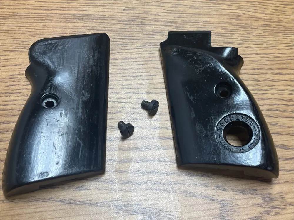 VTG Beretta Model Puma 70 71 72 70S .380 ACP OEM Pistol Grip Set Pair -img-0