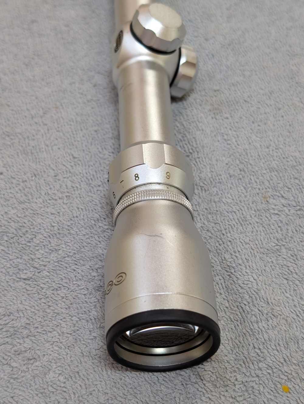 Tasco World class Silver 3-9x40 rifle scope.-img-4