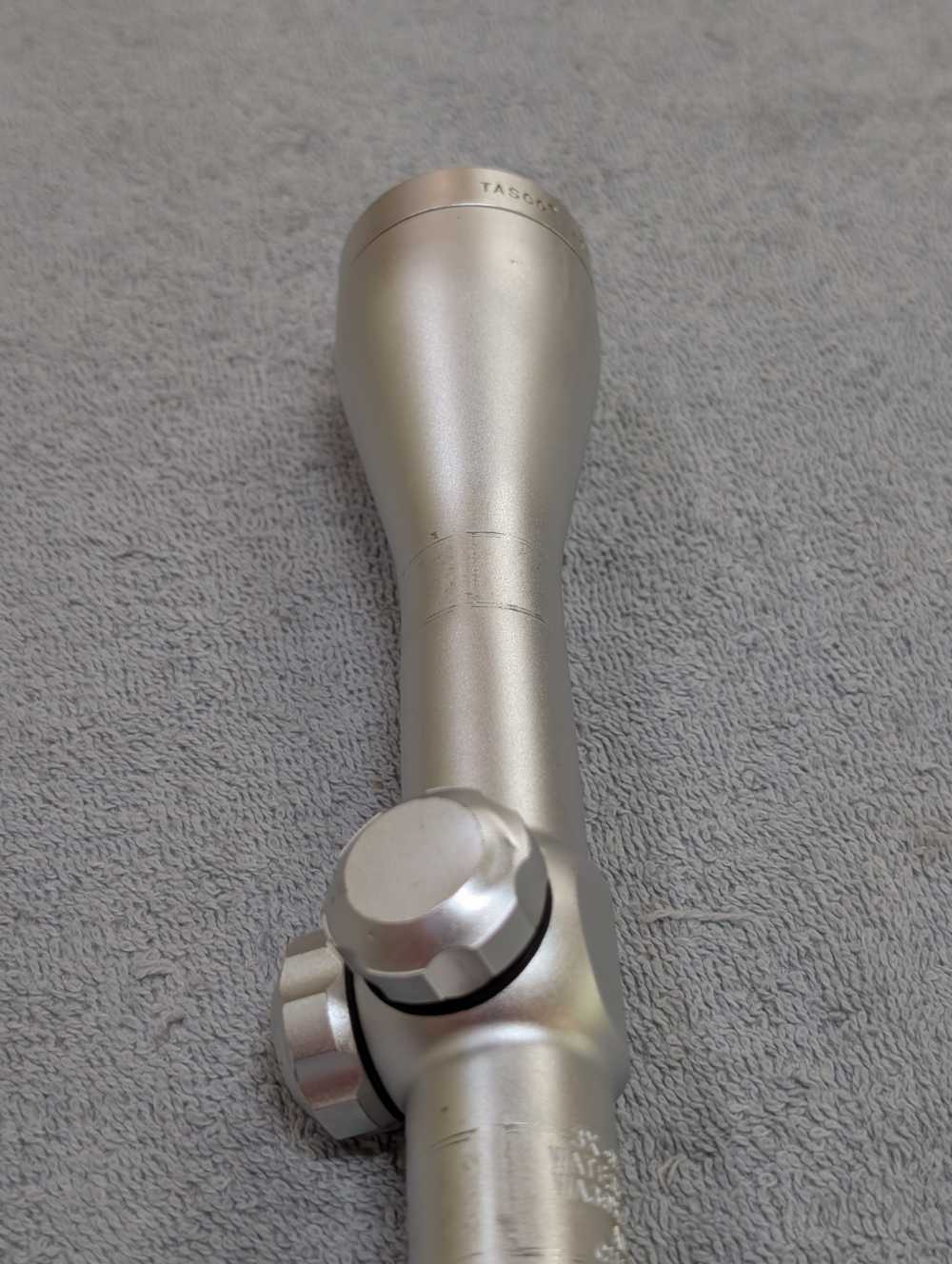 Tasco World class Silver 3-9x40 rifle scope.-img-9