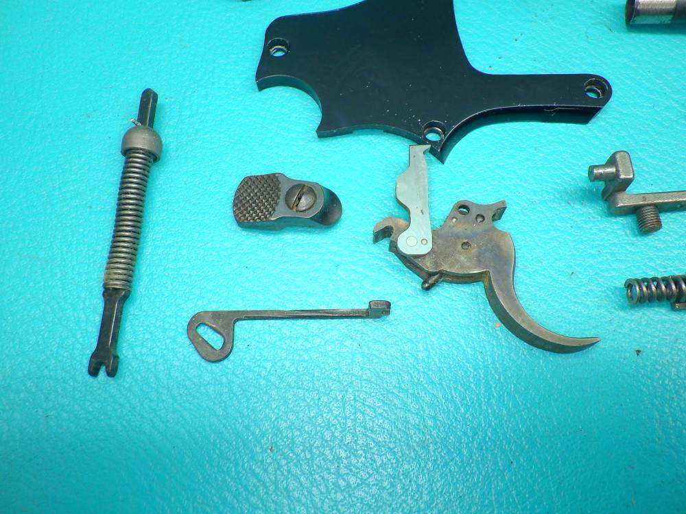 S&W Model 37 Chiefs Special Airweight 2"blue revolver Repair Parts-img-2