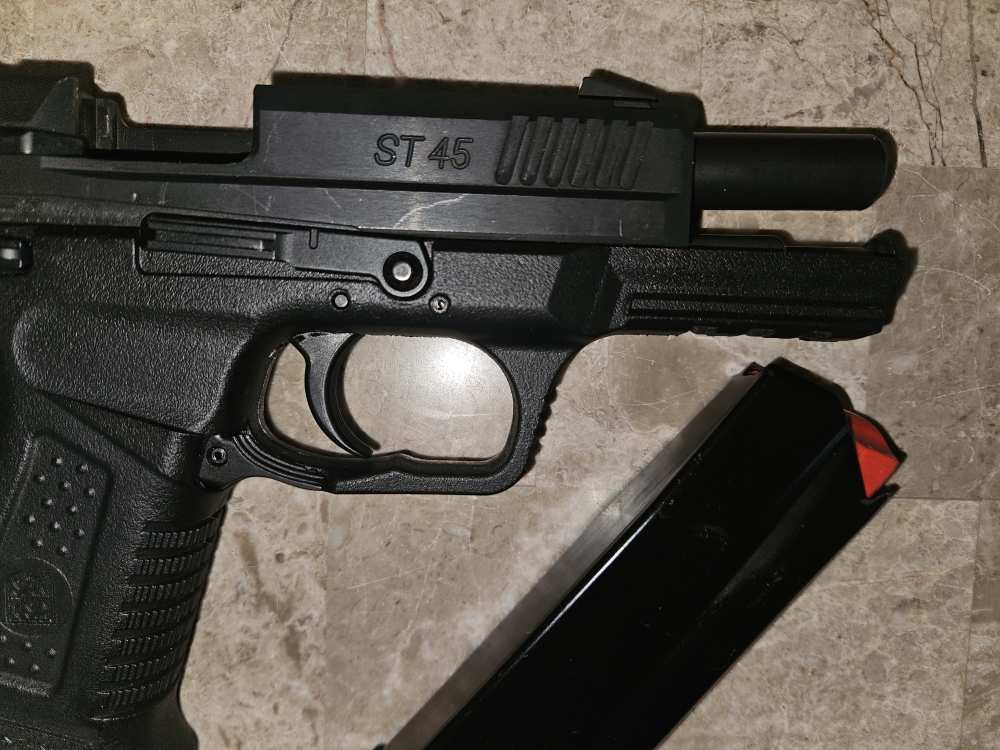 Beautiful Beast SAR 45 Semiautomatic pistol -img-5